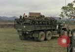 Standbild 1 Air Cavalry Division Truppen Ankhe Süd Vietnam, 1965, aus Sekunde 58 historischem Filmmaterial Videoclip 65675030387