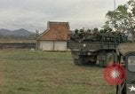 Standbild 1 Air Cavalry Division Truppen Ankhe Süd Vietnam, 1965, aus Sekunde 61 historischem Filmmaterial Videoclip 65675030387