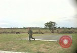Standbild CH-47-Hubschrauber Ankhe Süd Vietnam, 1965, aus Sekunde 20 historischem Filmmaterial Videoclip 65675030388