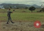 Standbild OH-13 Hubschrauber Ankhe Süd Vietnam, 1965, aus Sekunde 40 historischem Filmmaterial Videoclip 65675030391