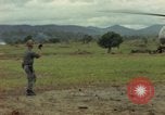 Standbild OH-13 Hubschrauber Ankhe Süd Vietnam, 1965, aus Sekunde 42 historischem Filmmaterial Videoclip 65675030391