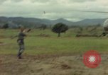 Standbild OH-13 Hubschrauber Ankhe Süd Vietnam, 1965, aus Sekunde 45 historischem Filmmaterial Videoclip 65675030391