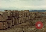 Standbild geladenen Lkws Ankhe Süd Vietnam, 1965, aus Sekunde 26 historischem Filmmaterial Videoclip 65675030392