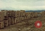Standbild geladenen Lkws Ankhe Süd Vietnam, 1965, aus Sekunde 29 historischem Filmmaterial Videoclip 65675030392