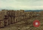 Standbild geladenen Lkws Ankhe Süd Vietnam, 1965, aus Sekunde 30 historischem Filmmaterial Videoclip 65675030392