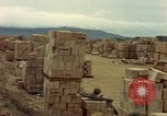 Standbild geladenen Lkws Ankhe Süd Vietnam, 1965, aus Sekunde 34 historischem Filmmaterial Videoclip 65675030392