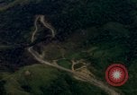 Standbild Deo Mong Pass South Vietnam, 1965, aus Sekunde 15 historischem Filmmaterial Videoclip 65675030393