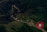Standbild Deo Mong Pass South Vietnam, 1965, aus Sekunde 19 historischem Filmmaterial Videoclip 65675030393