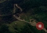 Standbild Deo Mong Pass South Vietnam, 1965, aus Sekunde 20 historischem Filmmaterial Videoclip 65675030393