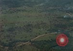Standbild Deo Mong Pass South Vietnam, 1965, aus Sekunde 27 historischem Filmmaterial Videoclip 65675030393