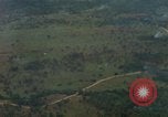 Standbild Deo Mong Pass South Vietnam, 1965, aus Sekunde 29 historischem Filmmaterial Videoclip 65675030393