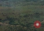 Standbild Deo Mong Pass South Vietnam, 1965, aus Sekunde 35 historischem Filmmaterial Videoclip 65675030393