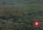 Standbild Deo Mong Pass South Vietnam, 1965, aus Sekunde 37 historischem Filmmaterial Videoclip 65675030393