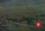 Standbild Deo Mong Pass South Vietnam, 1965, aus Sekunde 49 historischem Filmmaterial Videoclip 65675030393