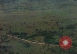 Standbild Deo Mong Pass South Vietnam, 1965, aus Sekunde 50 historischem Filmmaterial Videoclip 65675030393