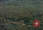 Standbild Deo Mong Pass South Vietnam, 1965, aus Sekunde 51 historischem Filmmaterial Videoclip 65675030393