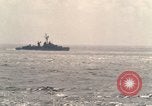 Immagine di Cacciatorpediniere americani nella Flotta Atlantica recensione Oceano atlantico, 1962, secondo 35 filmato di repertorio 65675030395