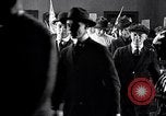 Immagine di Inductees in abiti civili marzo New York United States USA, 1917, secondo 48 filmato di repertorio 65675030403