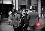 Immagine di Inductees in abiti civili marzo New York United States USA, 1917, secondo 56 filmato di repertorio 65675030403