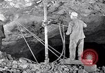 Image le forage de trous Kennecott Alaska USA, 1927, de la seconde 23 séquences d'archives historiques vidéo 65675030409