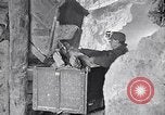 Image le forage de trous Kennecott Alaska USA, 1927, de la seconde 61 séquences d'archives historiques vidéo 65675030409