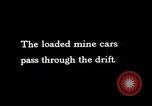 Standbild geladen ore Cars Ray Arizona USA, 1927, aus Sekunde 8 historischem Filmmaterial Videoclip 65675030420