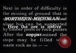 Standbild man-Auto Northern Michigan United States USA, 1927, aus Sekunde 15 historischem Filmmaterial Videoclip 65675030423