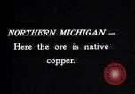 Standbild man-Auto Northern Michigan United States USA, 1927, aus Sekunde 20 historischem Filmmaterial Videoclip 65675030423
