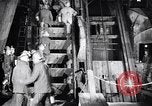 Standbild man-Auto Northern Michigan United States USA, 1927, aus Sekunde 40 historischem Filmmaterial Videoclip 65675030423