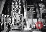 Standbild man-Auto Northern Michigan United States USA, 1927, aus Sekunde 62 historischem Filmmaterial Videoclip 65675030423