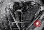 Standbild nass bohren Butte Montana USA, 1927, aus Sekunde 13 historischem Filmmaterial Videoclip 65675030431
