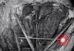 Standbild nass bohren Butte Montana USA, 1927, aus Sekunde 31 historischem Filmmaterial Videoclip 65675030431