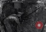 Standbild nass bohren Butte Montana USA, 1927, aus Sekunde 36 historischem Filmmaterial Videoclip 65675030431