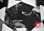 Standbild Glimmer United States USA, 1928, aus Sekunde 13 historischem Filmmaterial Videoclip 65675030434