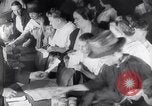 Immagine di Il razionamento di guerra United States USA, 1917, secondo 19 filmato di repertorio 65675030442
