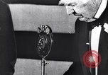 Image étain phonograph United States USA, 1928, de la seconde 3 séquences d'archives historiques vidéo 65675030451