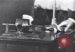 Image étain phonograph United States USA, 1928, de la seconde 9 séquences d'archives historiques vidéo 65675030451