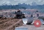Immagine di Luce 199th della brigata di fanteria lasciando la Cambogia Cambogia, 1970, secondo 44 filmato di repertorio 65675030463