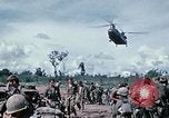 Immagine di Luce 199th della brigata di fanteria lasciando la Cambogia Cambogia, 1970, secondo 53 filmato di repertorio 65675030464