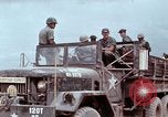 Immagine di 105mm obice Il Vietnam, 1968, secondo 57 filmato di repertorio 65675030465