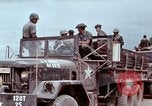 Immagine di 105mm obice Il Vietnam, 1968, secondo 59 filmato di repertorio 65675030465