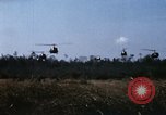Immagine di UH-1D elicotteri Il Vietnam, 1968, secondo 22 filmato di repertorio 65675030466