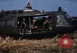 Immagine di UH-1D elicotteri Il Vietnam, 1968, secondo 54 filmato di repertorio 65675030466