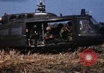Immagine di UH-1D elicotteri Il Vietnam, 1968, secondo 56 filmato di repertorio 65675030466