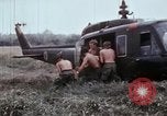 Standbild entladen liefert Vietnam, 1968, aus Sekunde 6 historischem Filmmaterial Videoclip 65675030470