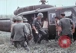 Standbild entladen liefert Vietnam, 1968, aus Sekunde 11 historischem Filmmaterial Videoclip 65675030470