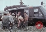 Standbild entladen liefert Vietnam, 1968, aus Sekunde 16 historischem Filmmaterial Videoclip 65675030470
