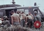 Standbild entladen liefert Vietnam, 1968, aus Sekunde 26 historischem Filmmaterial Videoclip 65675030470
