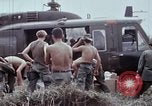 Standbild entladen liefert Vietnam, 1968, aus Sekunde 38 historischem Filmmaterial Videoclip 65675030470