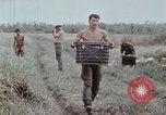 Standbild entladen liefert Vietnam, 1968, aus Sekunde 42 historischem Filmmaterial Videoclip 65675030470